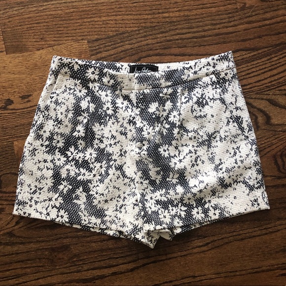 Sam Edelman Pants - Printed Sam Edelman Shorts